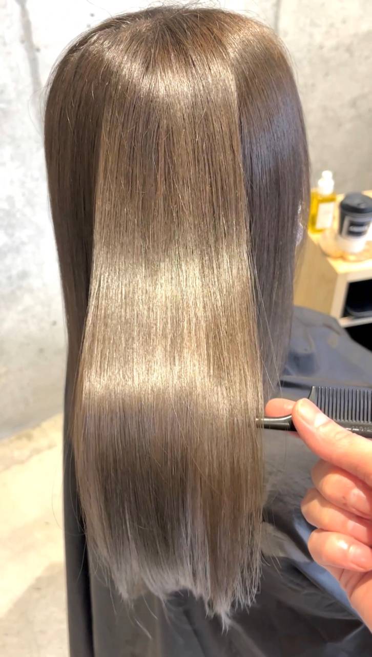 ブリーチなしでも透明感はつくれる。大人のダブルカラーでつくる赤みレスなグレージュ！自由が丘の美容室ANNDER東京髪質改善